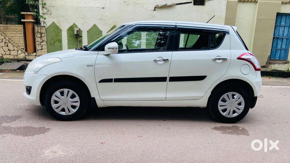 Maruti Suzuki Swift 1.2 Vxi (o), 2014, Petrol