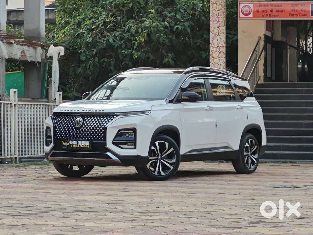 Mg Hector Plus Savvy Pro 1.5 Turbo Petrol Cvt 7 Str Dual Tone, 2023,..