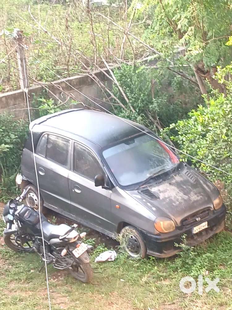Hyundai Santro GS Drive 2002