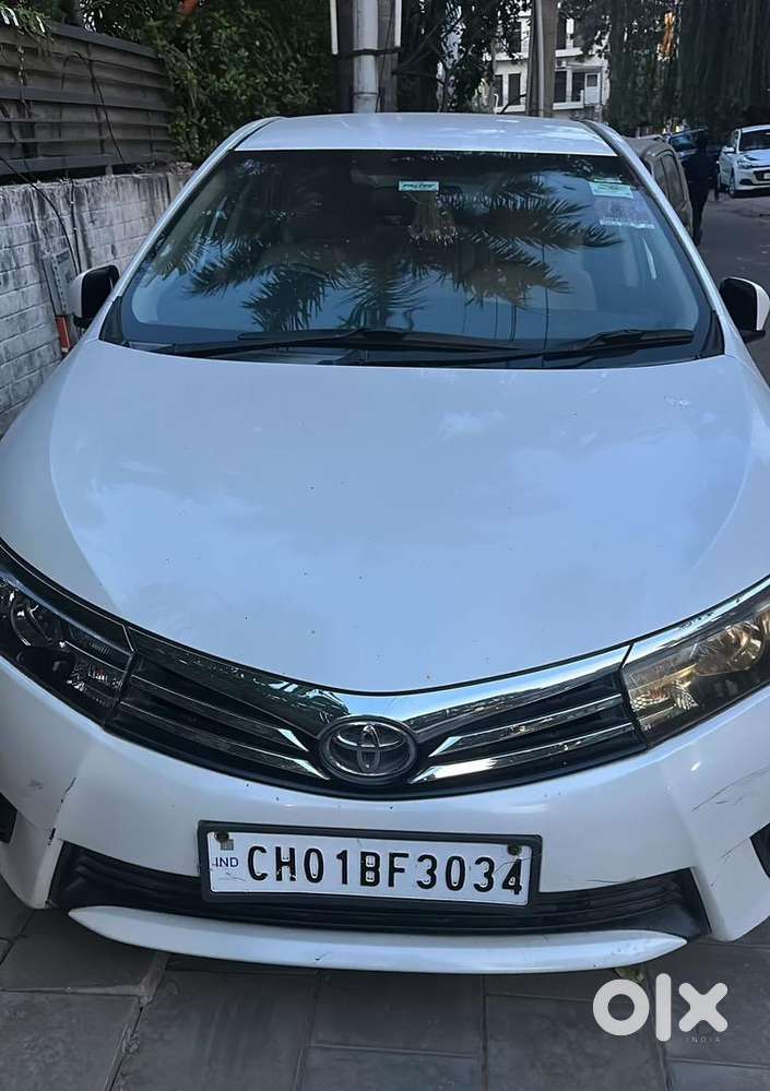 Toyota Petrol Car 2016