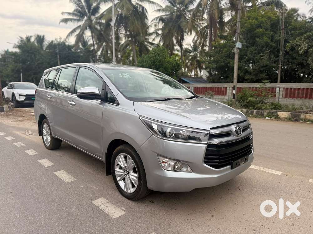 Toyota Innova Crysta 2.8 Zx At 7 Seater, 2017, Diesel