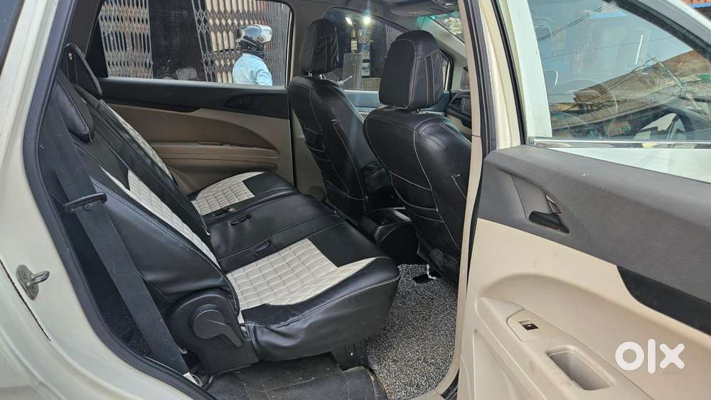 Mahindra Marazzo M4, 2019, Diesel