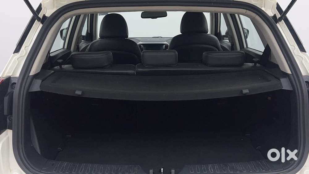 Mahindra Xuv300 W8 Option, 2022, Petrol