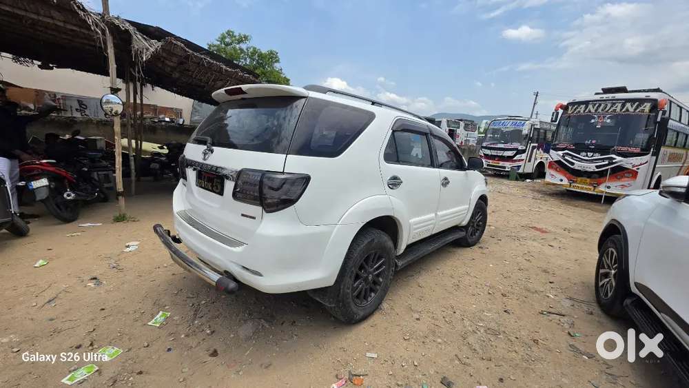 Toyota Fortuner Automatic 2016 Diesel 175000 Km Driven