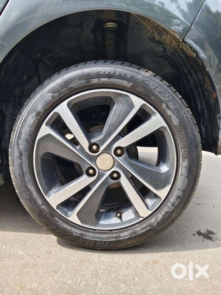 Tata Altroz Xz Plus (s), 2021, Petrol