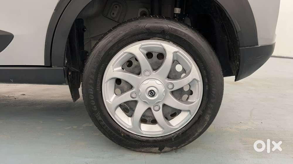 Tata Nexon Pure 1.2 Revotron Petrol 6 Mt, 2024, Petrol