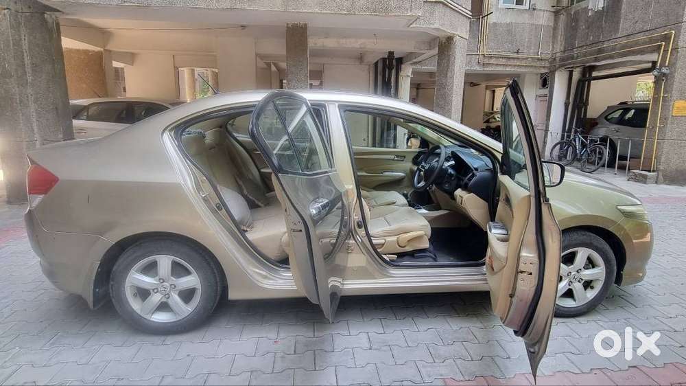 Hondacity1.5vmt 2011 Petrol.excellent Running Condition(only 62100 Km)