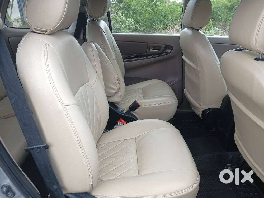 Toyota Innova 2.5 Z Diesel 7 Seater, 2015, Diesel