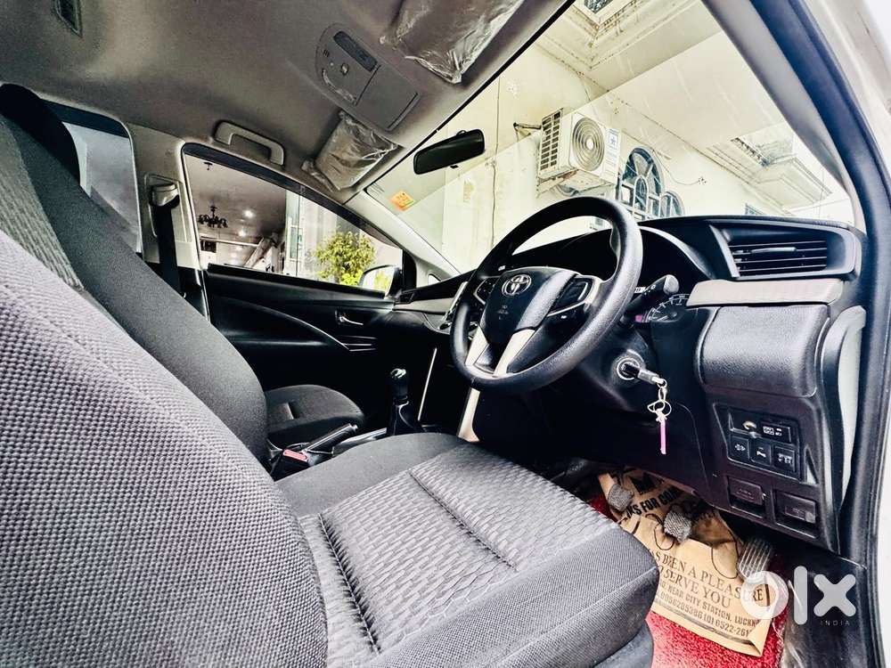 Toyota Innova Crysta 2.4 G Mt, 2022, Diesel