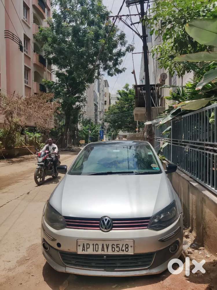 Volkswagen Vento 2011 Highline Petrol