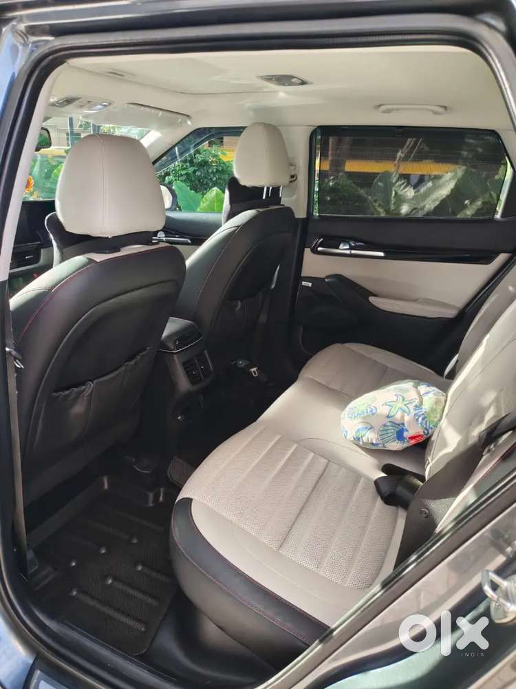 Kia Seltos Petrol Automatic Top-end Variant- Single Owner