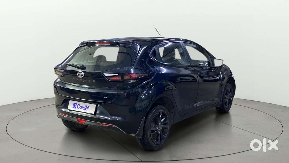 Tata Altroz 1.2 Xza Plus Dark Edition Dct, 2022, Petrol