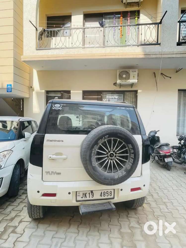 Mahindra Tuv 300 2017