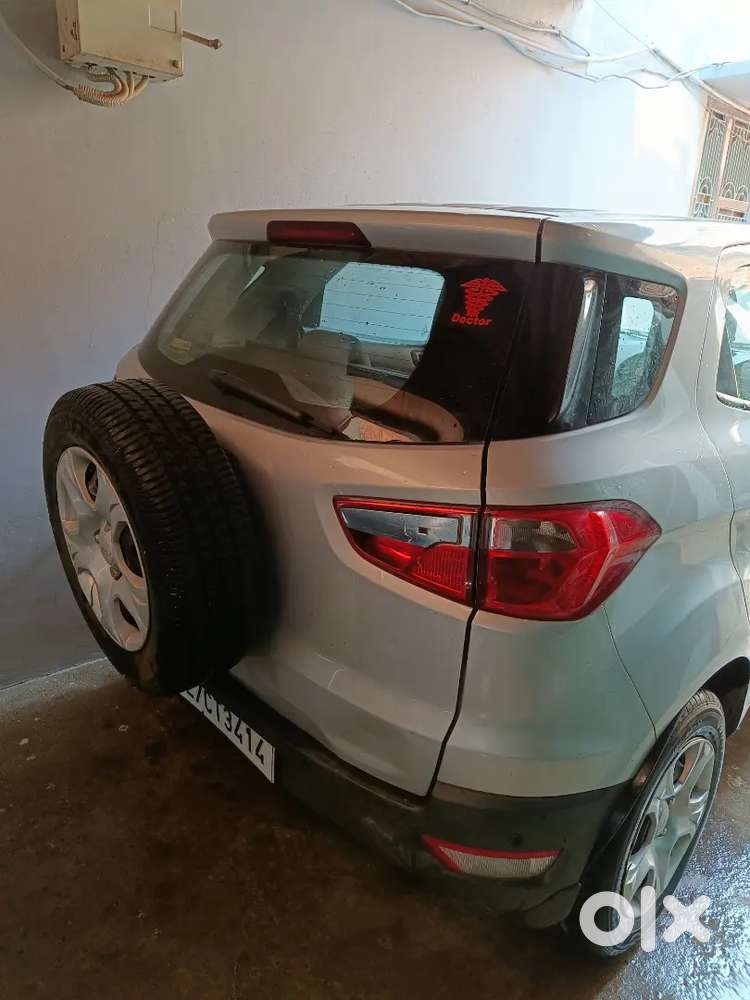 Ford Ecosport 2015 Petrol 95000 Km Driven With Service Record