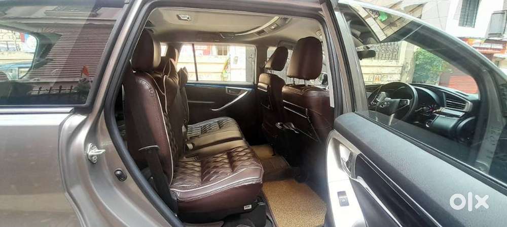 Toyota Innova Crysta 2.4 V 8 Str, 2023, Diesel