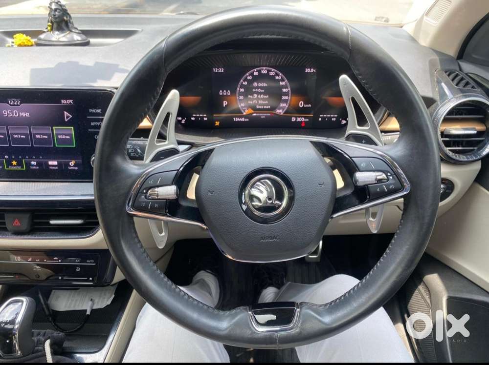Skoda Slavia 1.0 Tsi Style, 2023, Petrol