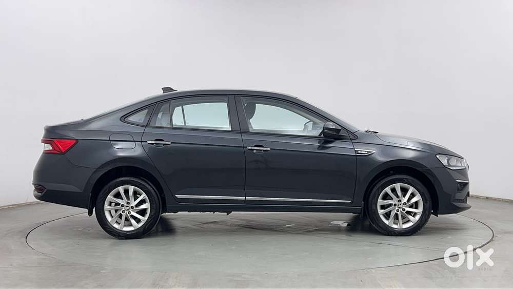 Skoda Slavia Ambition 1.0l Tsi At, 2023, Petrol