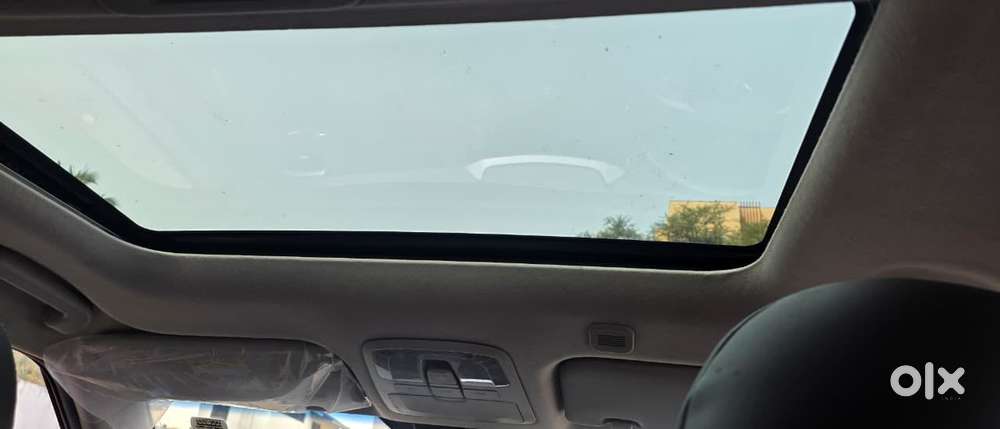 Mahindra Xuv300 W8 Option, 2026, Petrol