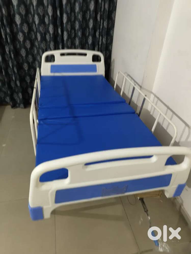 HOSPITAL FOLDABLE BED FOR SALE WITH MATTRESS