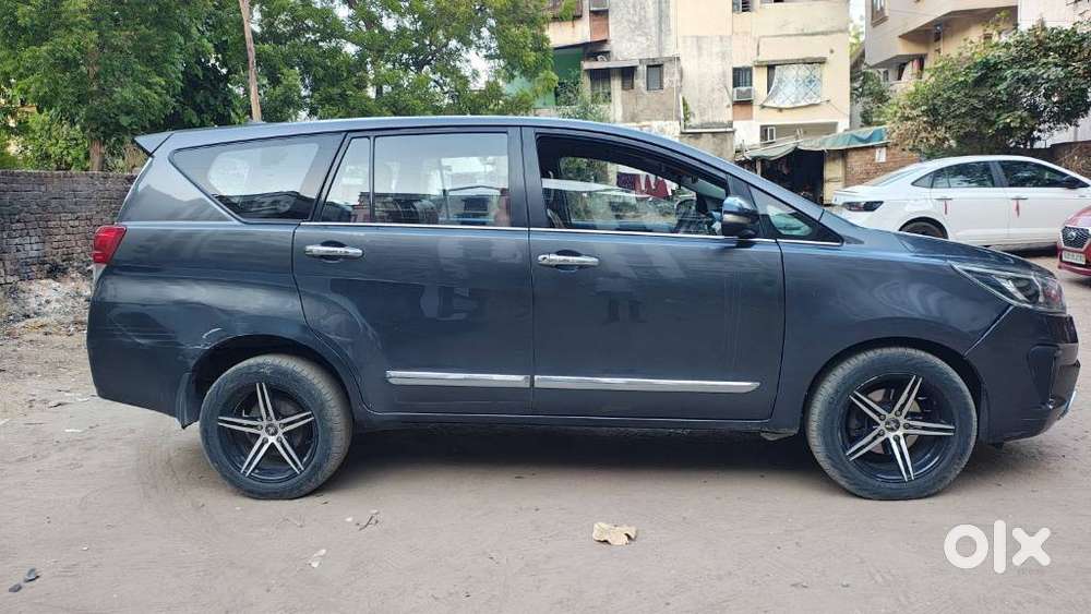 Toyota Innova Crysta 2.4 G Plus Mt, 2017, Diesel