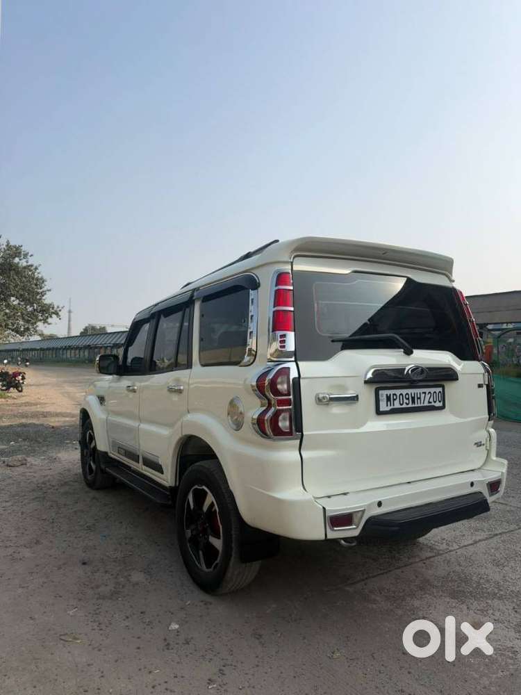 Mahindra Scorpio S11 Mt 7s, 2021, Diesel