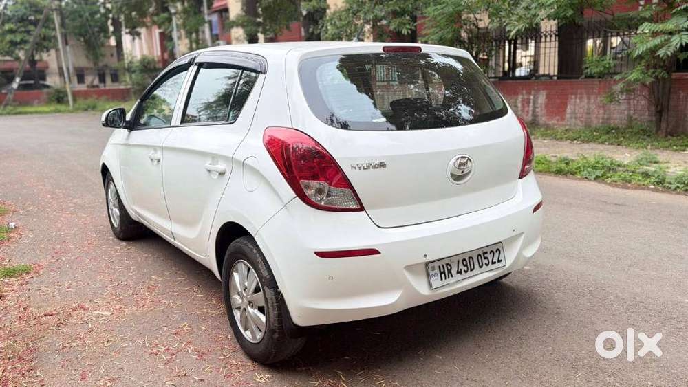 Hyundai I20 2015-2017 Sportz Option 1.4 Crdi, 2013, Petrol