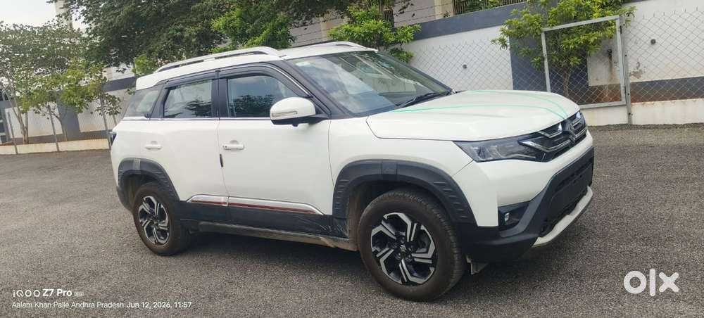 Maruti Suzuki Brezza 1.5 Zxi Plus At Smart Hybrid, 2022, Petrol