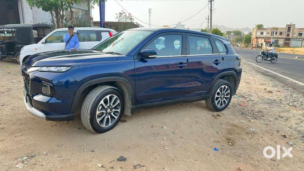 Maruti Suzuki Grand Vitara 2023 Cng & Hybrids Well Maintained