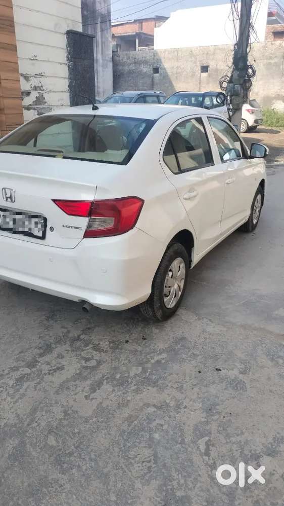 Honda Amaze 1.5 Diesel 2020  White  2nd Owner