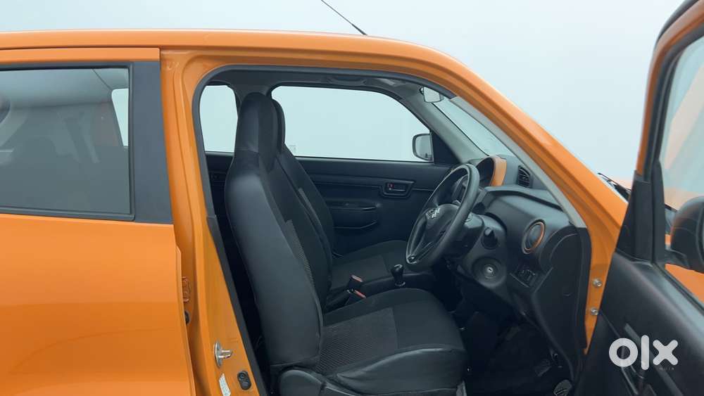 Maruti Suzuki S-presso Vxi, 2022, Petrol