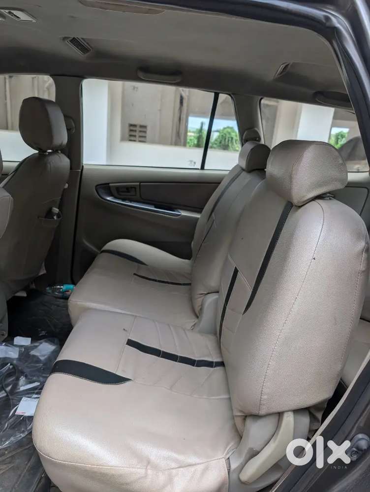 Toyota Innova 2013 Diesel 365000 Km Driven