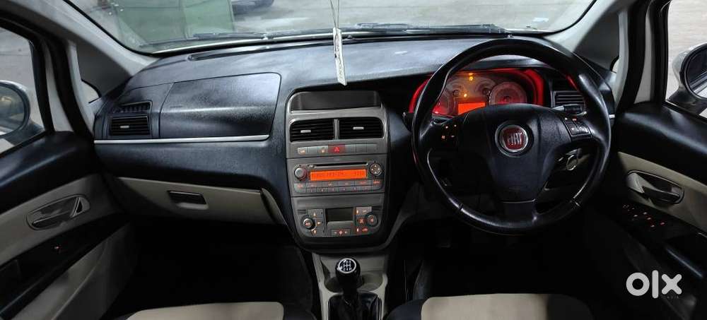 Fiat Linea Emotion Pk 1.4, 2010, Petrol