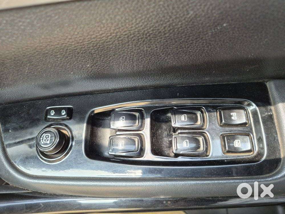 Mahindra Xuv700 2.2 Ax 7 Diesel At Luxury Pack Str, 2023, Diesel