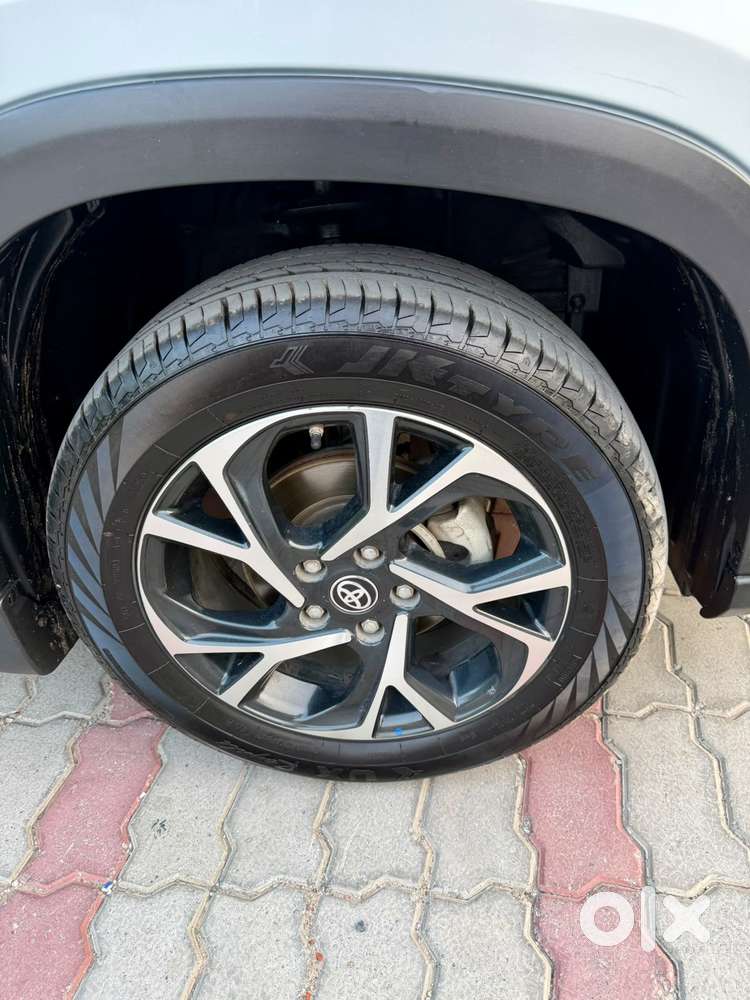 Toyota Urban Cruiser 1.5 Premium Grade At, 2023, Petrol