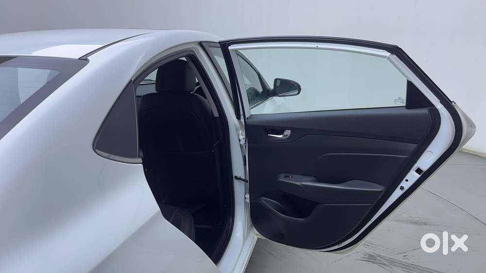 Hyundai Verna Sx (o) 1.5 Turbo Petrol Dct, 2022, Petrol