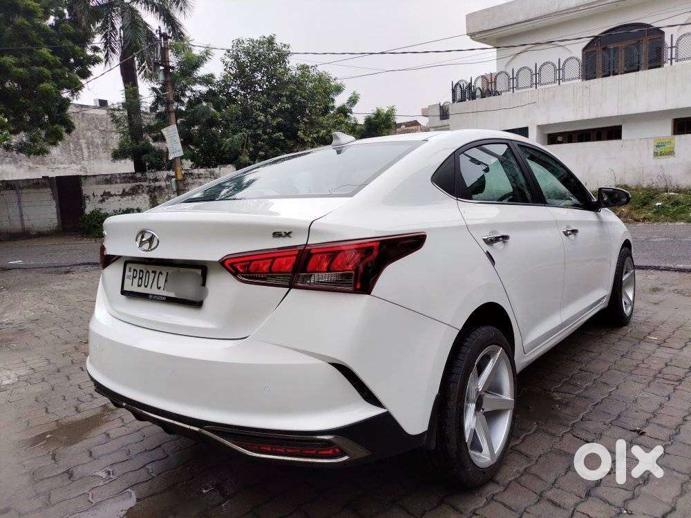 Hyundai Verna 1.5 Sx (o) Diesel Mt, 2022, Diesel