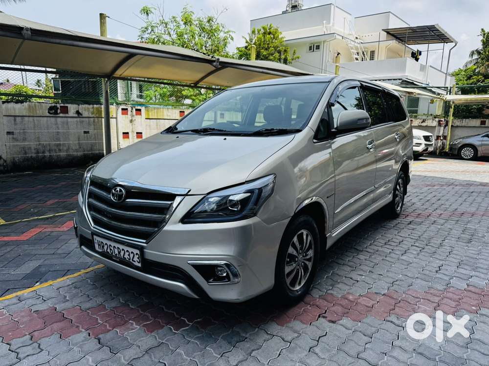 Toyota Innova 2.5 Zx 7 Str Bs-iv, 2015, Diesel