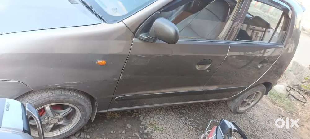 1. Alloy Wheels Installed 2. Recently Battery Installed. 3. Cng 32 Km
