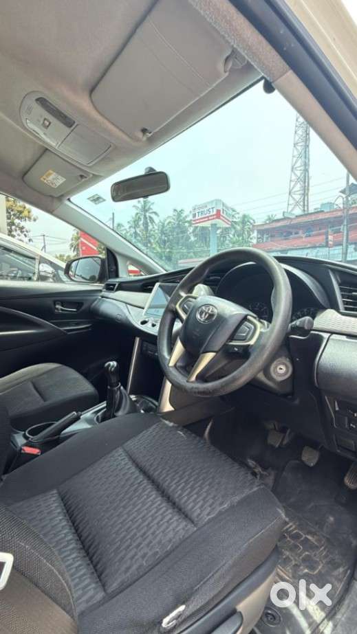 Toyota Innova Crysta 2.4 G Mt 7 Str, 2018, Diesel
