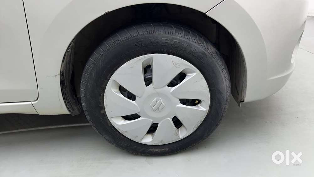 Maruti Suzuki Celerio Zxi Optional Amt, 2016, Petrol