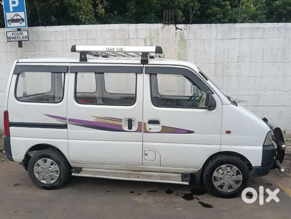 2015 Maruti Suzuki Eeco 5 Str Cng  Manual  Well Maintained