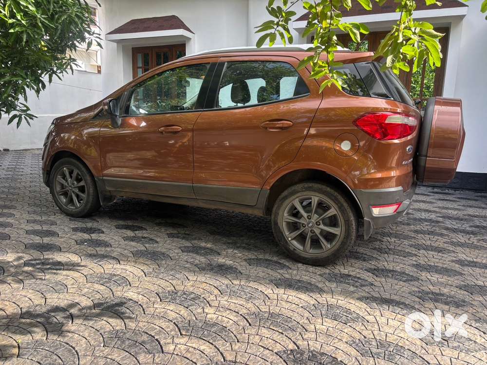 Ford Ecosport Diesel Titanium Option Only 28000 Km