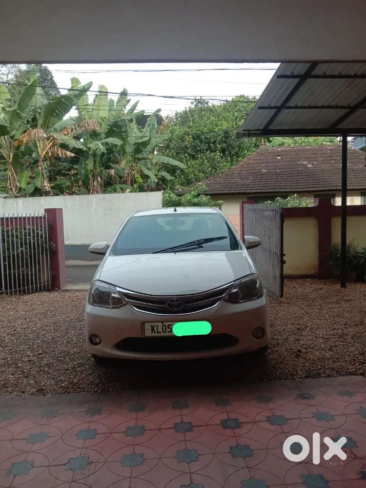 Toyota Etios 1.5 G 2013