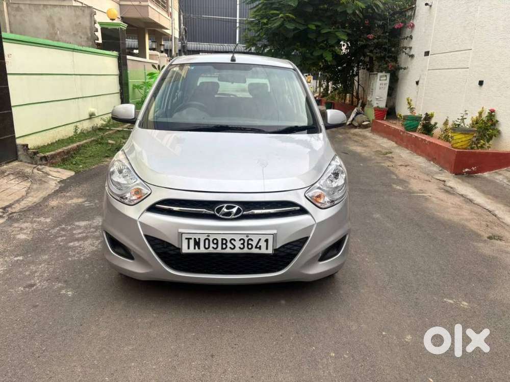 Hyundai I10 Sportz At, 2013, Petrol