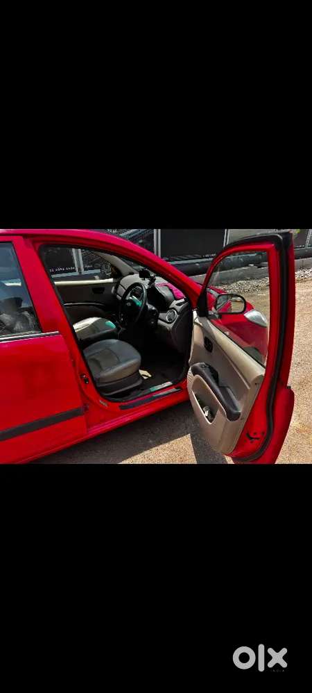 Hyundai I10 2011 Petrol 64700 Km Driven