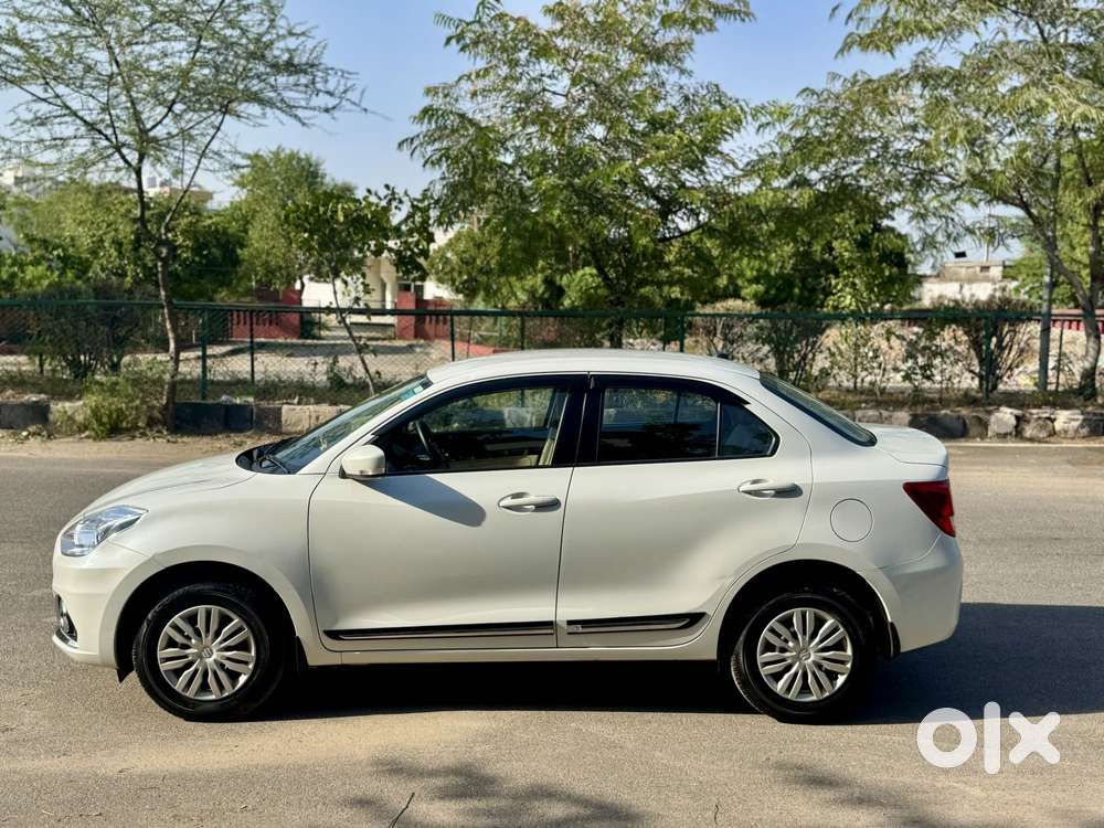 Maruti Suzuki Swift Dzire 1.3 Vxi, 2022, Petrol