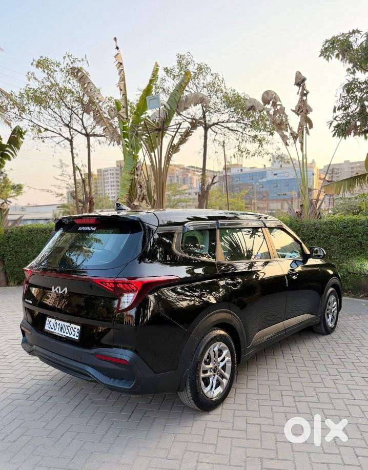 Kia Carens G 1.5 6mt Premium (o) 7-seater, 2024, Diesel