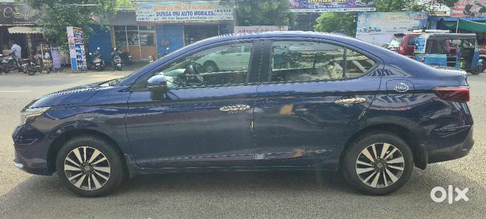 Honda City 1.5 V 2023