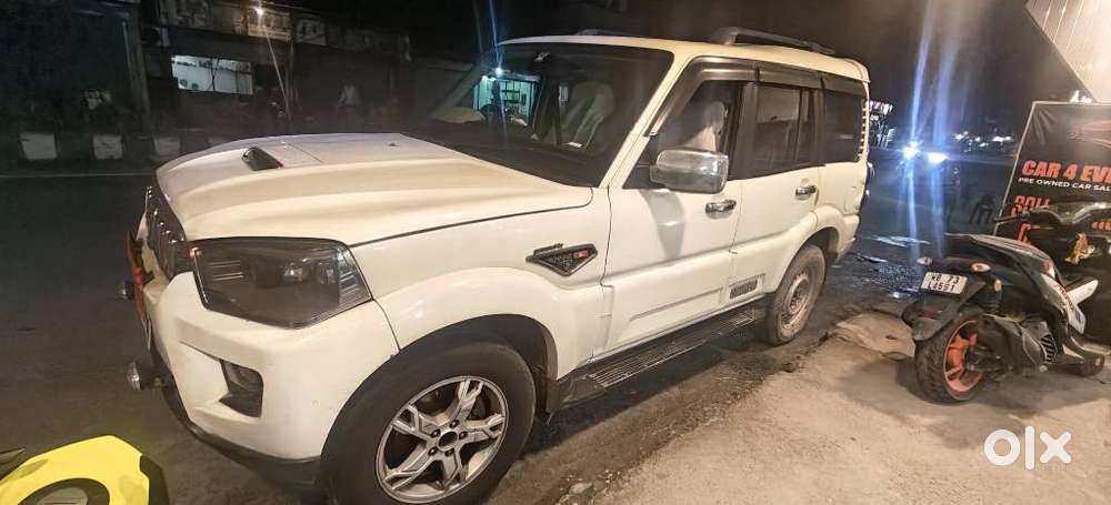 Mahindra Scorpio S10, 2017, Diesel