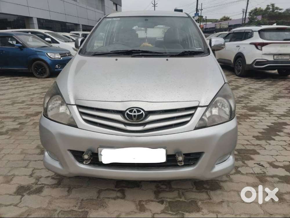 Toyota Innova Gx, 2010 Model.
